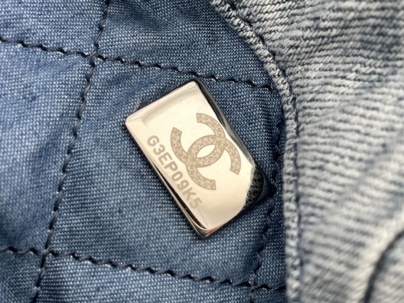 Ch**el hobo 22 bags